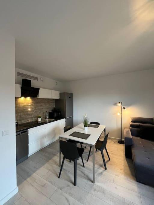 New Apartment Old Town -6 People - 200M Town Hall Wrocław Exterior foto
